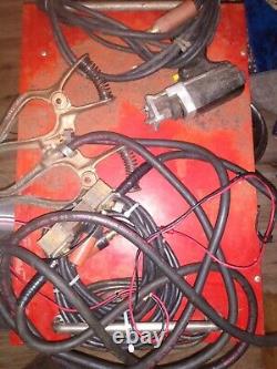 Lot welding Equipment. Includes machine, gun leads and grounding cables