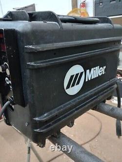 Miller 12rc HD suitecase welder, in very condition e, /mig gun