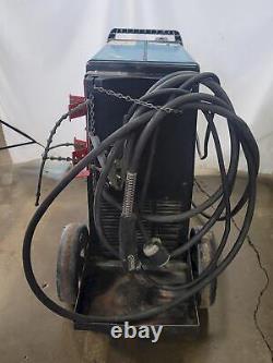 Miller Millermatic 300 Mig & Flux Core Welder, Welding Gun, Leads, on Cart, 1997