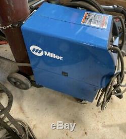 Miller Millermatic 350P Aluminum MIG Welder with 35-ft XR-Aluma-Pro Gun (951452)