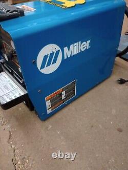 Miller Xmt 350 cc/cv multiprocess welder w22a wire feeder, HD Bernard weld gun