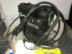 Miller suitcase X-TREME 8VS wire feeder welder tweco 400 amp gun, 3 set rollers